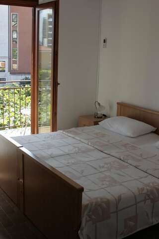 Апартаменты Apartments Budva Center Будва Апартаменты с 2 спальнями и балконом-2