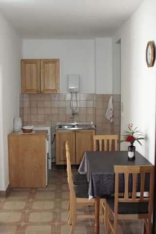 Апартаменты Apartments Budva Center Будва Апартаменты с 2 спальнями и балконом-4